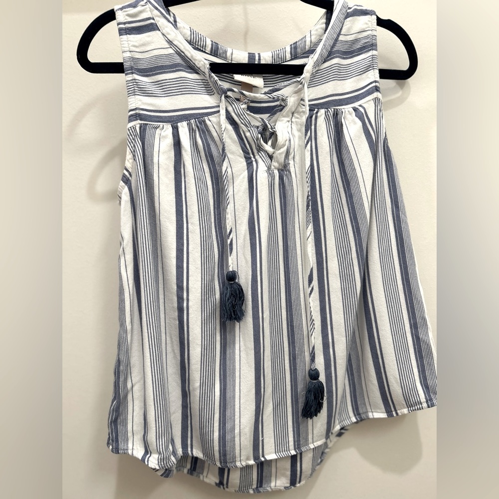 Knox Rose Target Sleeveless Shirt with Tassles